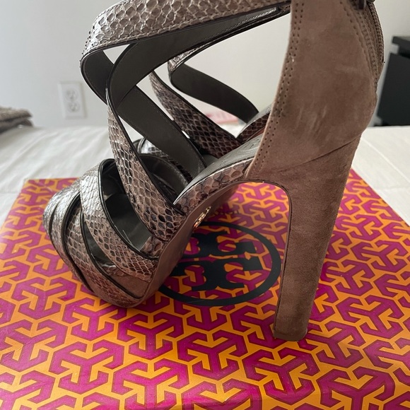 Tory Burch Platform Heels - Picture 5 of 8